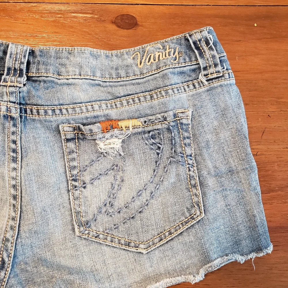 Y2K Vanity Shorts Womens Size 28 Blue Denim Stretch Distress Shorts‎